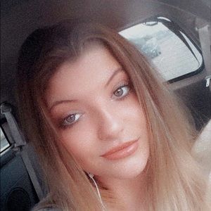 Meet your Posher, Britney